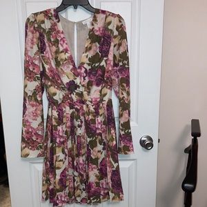 Leith floral long sleeve pleated “wrap” dress sz M